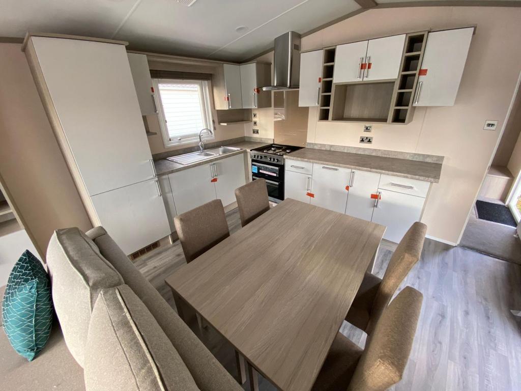 Residential Spec Charmouth Lodge - Image 7