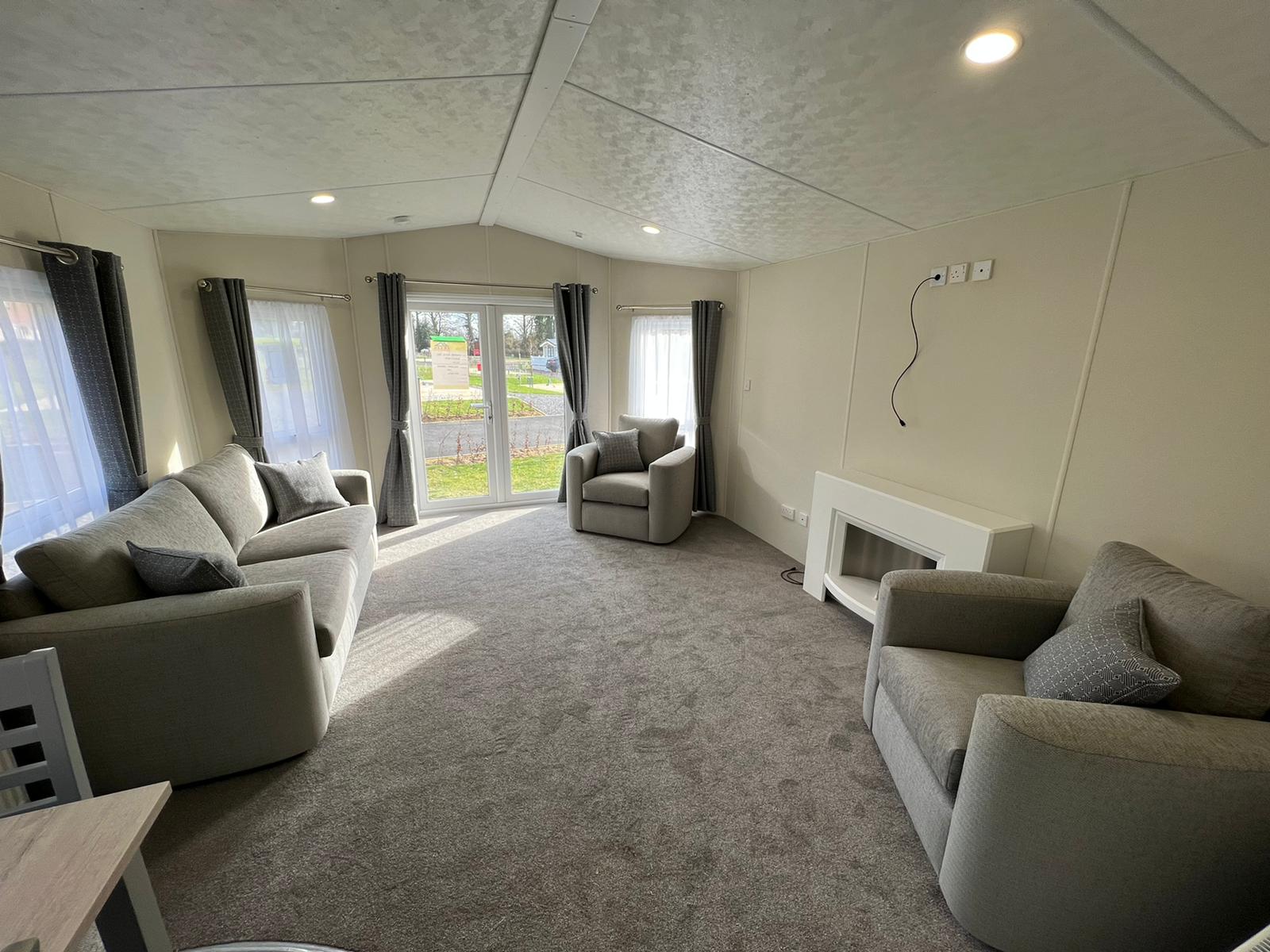 Langford Lodge - Image 2
