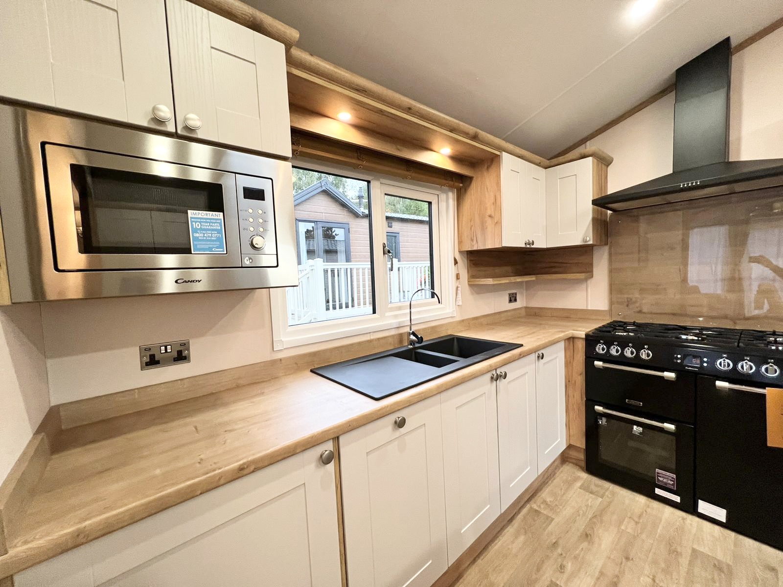 Hartland Lodge - Image 13
