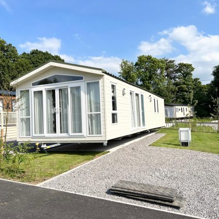 Pemberton Park Lane Lodge