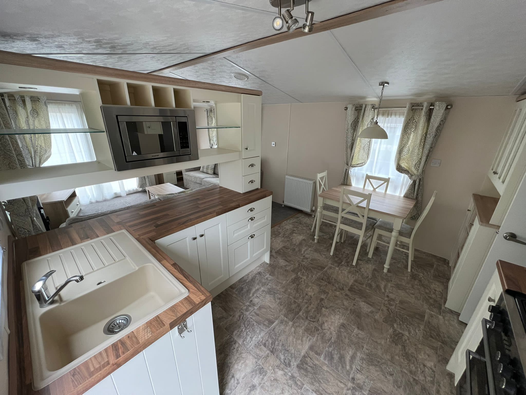 Willow Lodge - Image 4